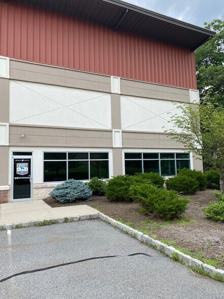 3 Aspen Dr, Randolph, NJ for lease - Building Photo - Image 3 of 9