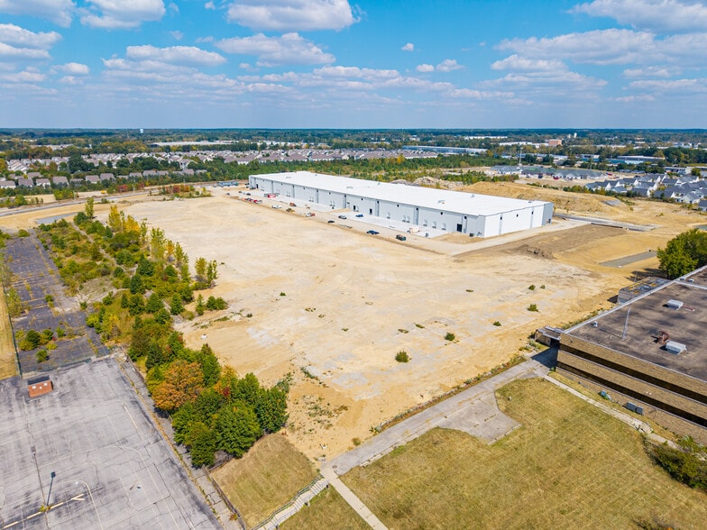 109 Corrina Dr, Columbus, OH for lease - Building Photo - Image 2 of 4