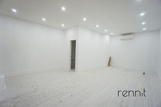 127 Montrose Ave, Brooklyn, NY for lease Interior Photo- Image 2 of 4