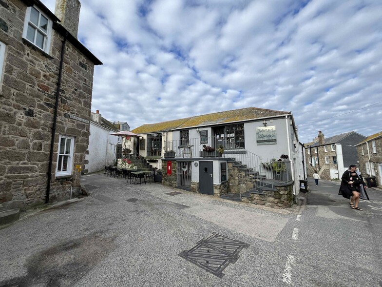 Island Square, St Ives à louer - Photo du bâtiment - Image 3 de 4