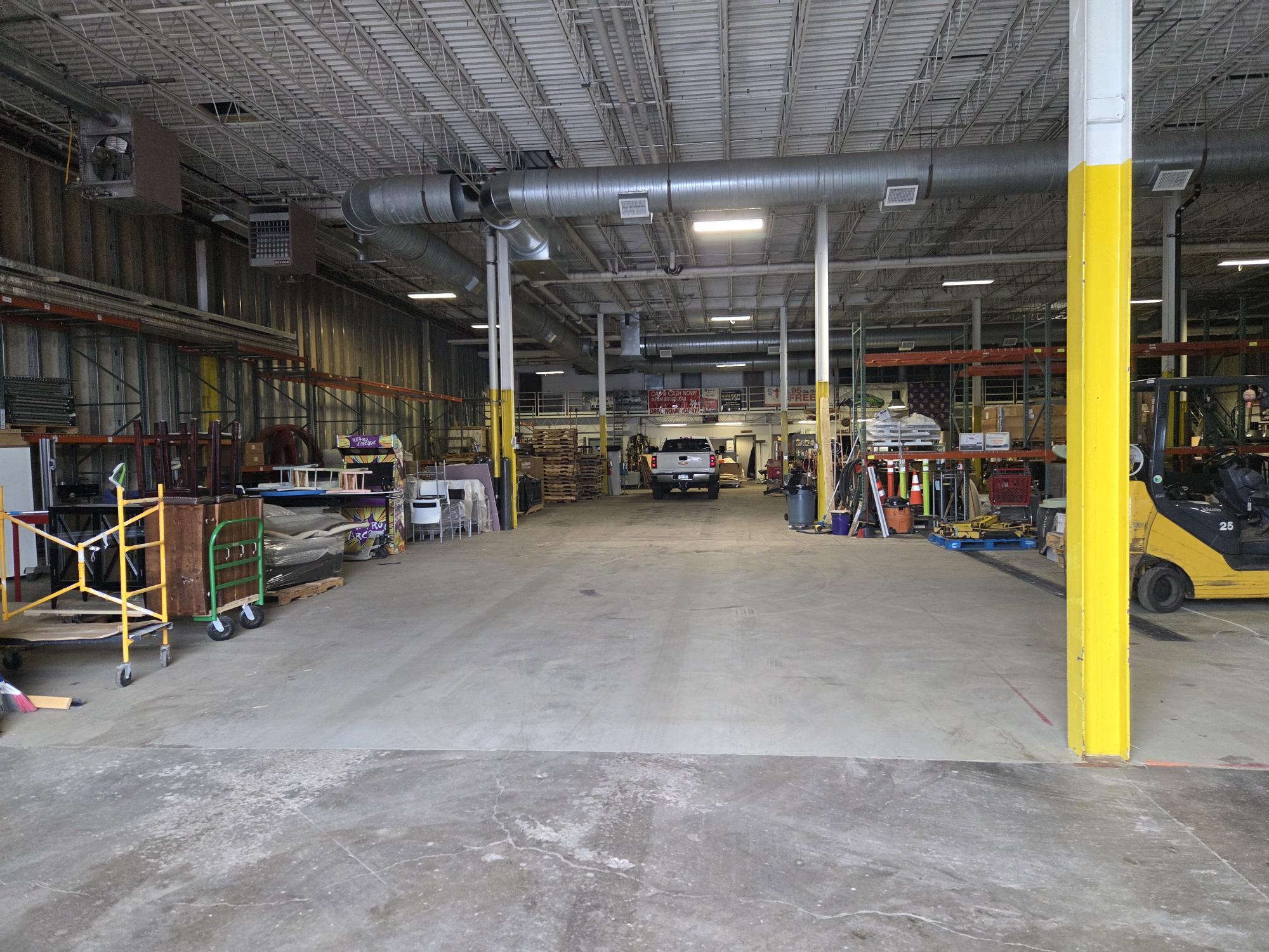 175 Jackson Ave N, Hopkins, MN for lease Interior Photo- Image 1 of 6