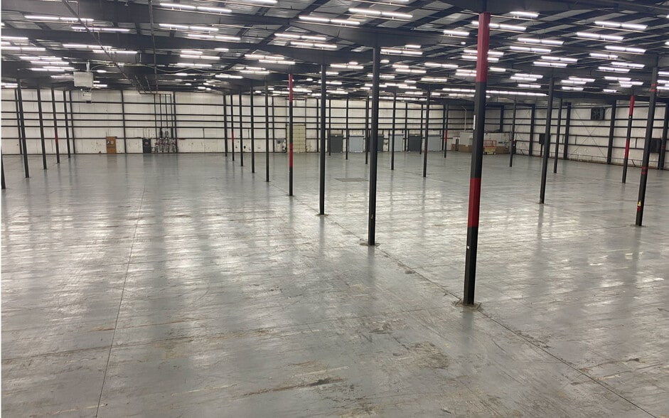 546 Old Liberty Hill Rd, Toccoa, GA for sale - Interior Photo - Image 3 of 9