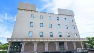 Plus de détails pour 4350 W Hallandale Beach Blvd, Pembroke Park, FL - Bureau/Commerce de détail à louer