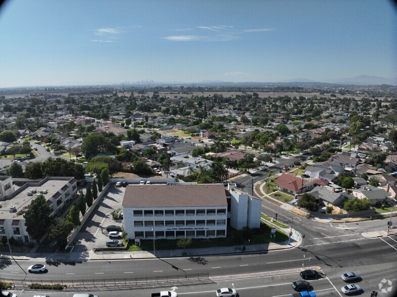 6505 Rosemead Blvd, Pico Rivera, CA for lease - Matterport Community - Image 2 of 17