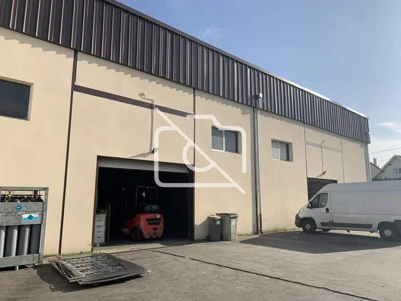 Industrial in Morsang-sur-Orge for lease - Building Photo - Image 3 of 6