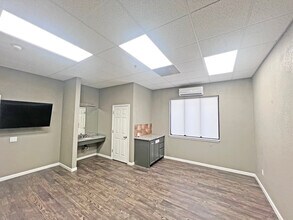 600 N Washington Ave, Odessa, TX for lease Interior Photo- Image 2 of 2