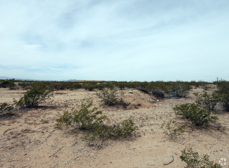 7636 SW Wilmot Rd, Tucson, AZ for sale - Building Photo - Image 2 of 5