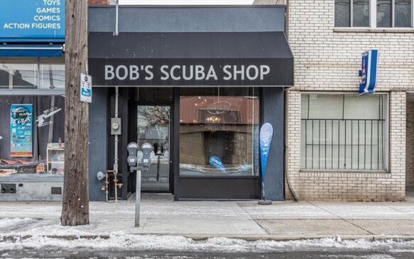 More details for 220 1/2 Kenilworth Ave N, Hamilton, ON - Retail for Sale