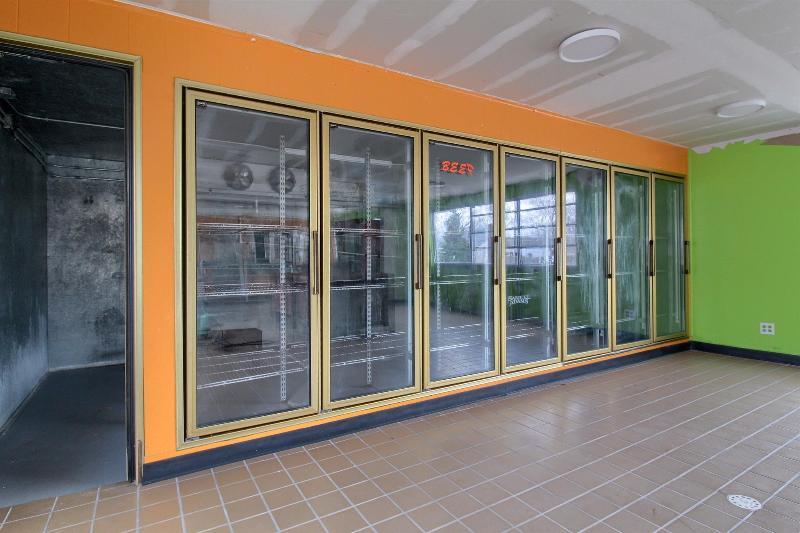 979 S Ecorse Rd, Ypsilanti, MI for lease - Interior Photo - Image 2 of 10