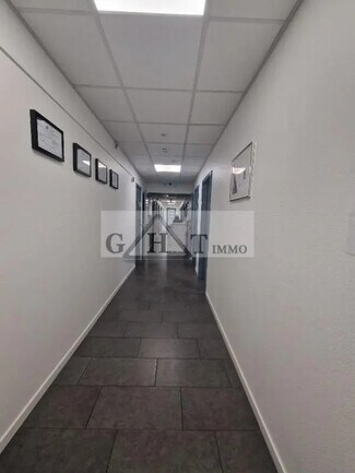 Plus de détails pour Bureau à vendre