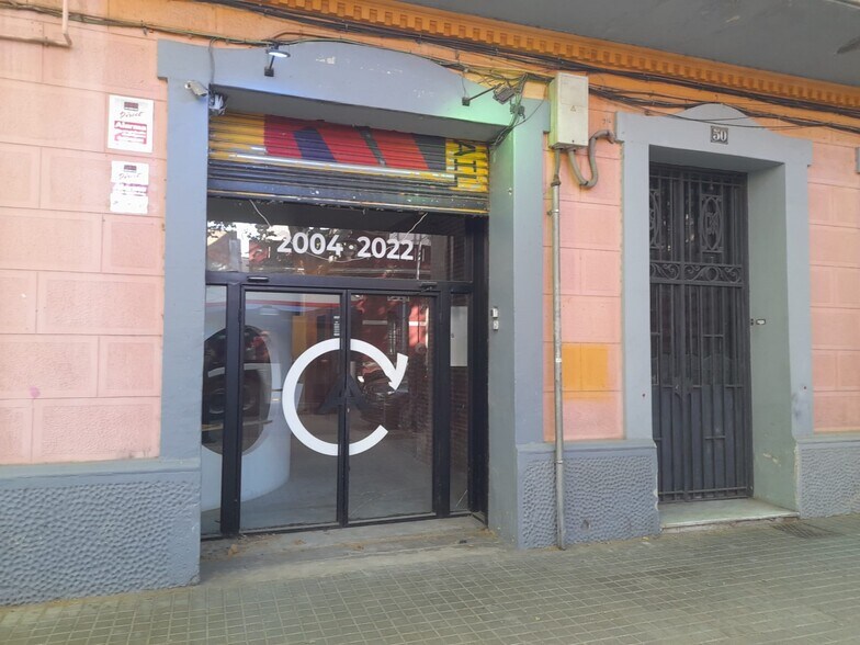 Retail in Barcelona, Barcelona for lease - Interior Photo - Image 3 of 4