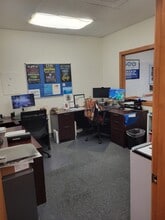 610 W Hubbard Ave, Coeur d'Alene, ID for lease Interior Photo- Image 2 of 30