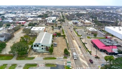 3101-3121 Fountain View Dr, Houston, TX à louer Aérien- Image 2 de 7