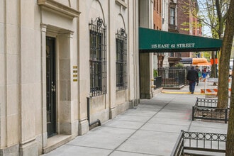 115 E 61st St, New York, NY for lease Interior Photo- Image 1 of 11