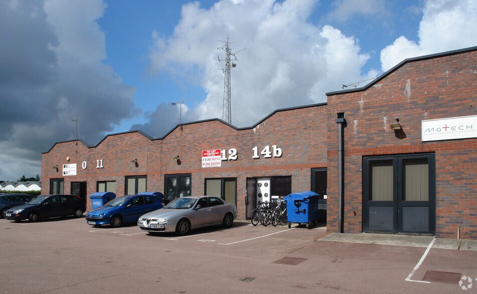 10-20 Manor Royal, Crawley à louer - Photo du bâtiment - Image 3 de 9