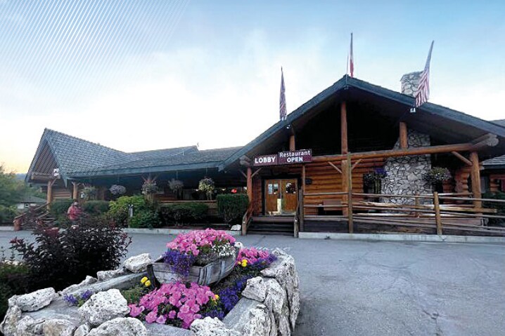 1414 Cariboo Hwy, Clinton, BC for sale Primary Photo- Image 1 of 1