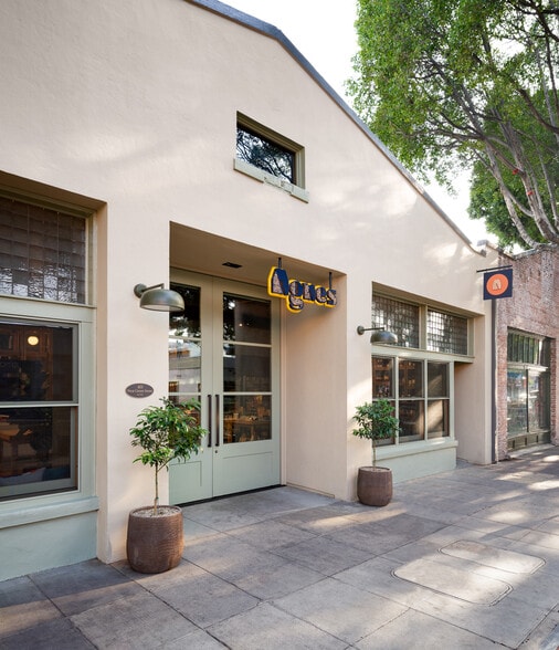 40 W Green St, Pasadena, CA à vendre - Photo du bâtiment - Image 1 de 9