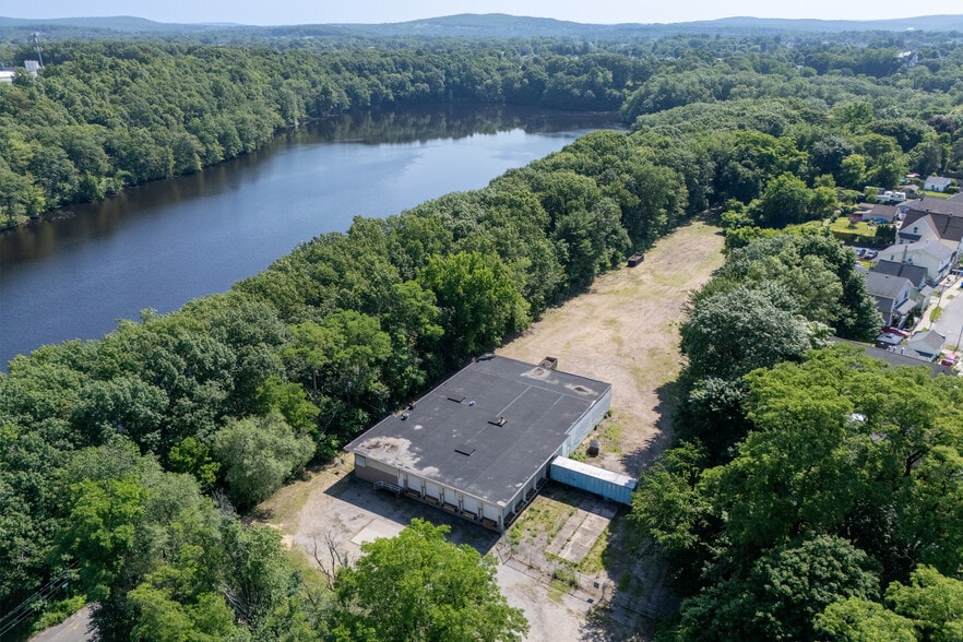 15 Whipple St, Springfield, MA for lease - Building Photo - Image 2 of 14