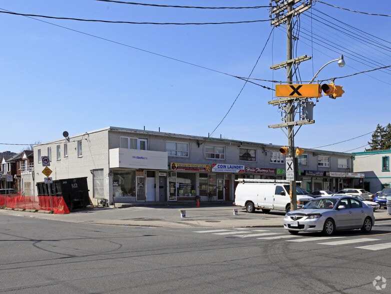 1543-1557 Dupont St, Toronto, ON for lease - Primary Photo - Image 1 of 4