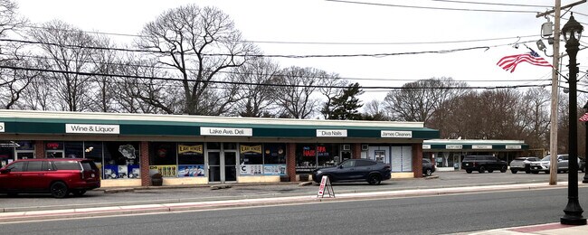 Plus de détails pour 246-270 Lake Ave, Saint James, NY - Commerce de détail à louer
