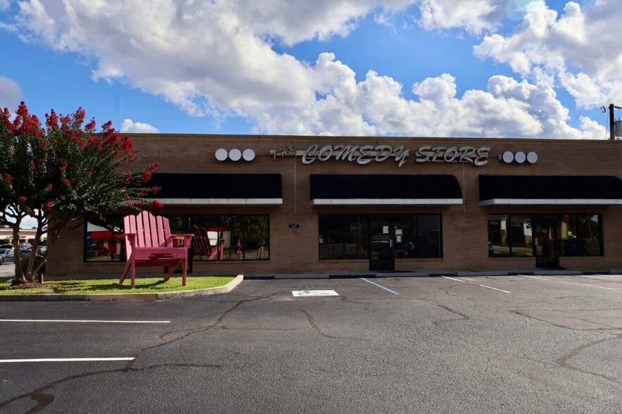 217 Eisenhower Dr, Savannah, GA for lease - Building Photo - Image 3 of 5