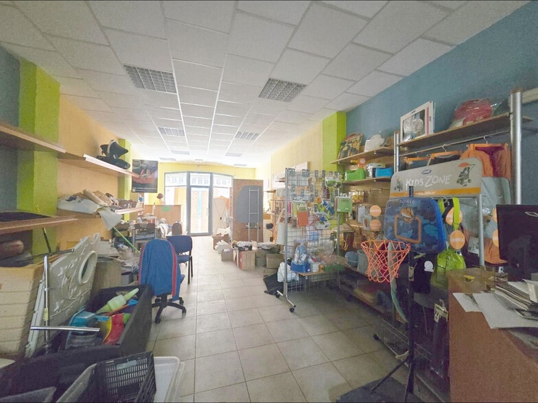Retail in Aspe, Alicante for sale - Interior Photo - Image 1 of 2