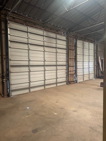 509 E Ponca St, Lindsay, OK for sale - Building Photo - Image 3 of 12