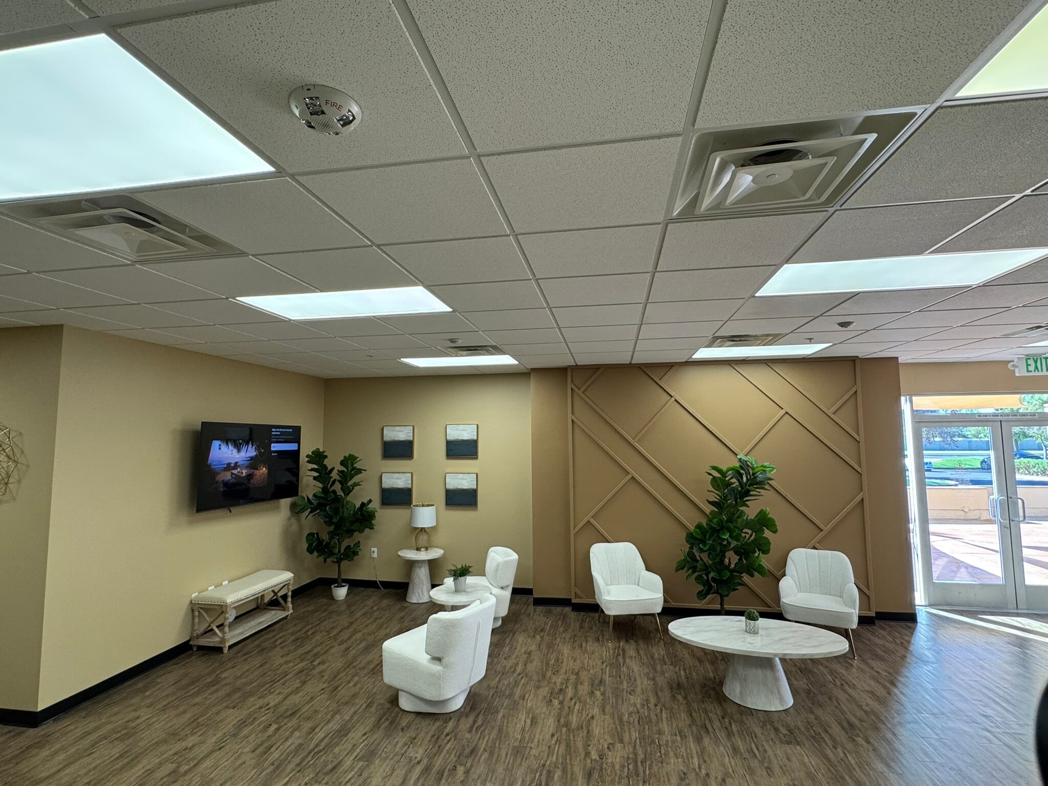 1361 N Alma School Rd, Chandler, AZ for lease Interior Photo- Image 1 of 31