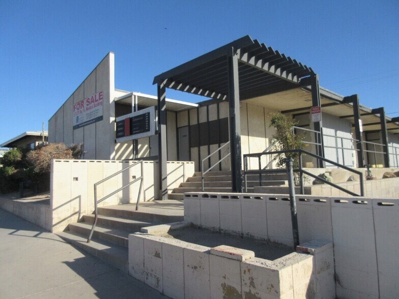900-914 E Main St, Barstow, CA à vendre - Photo du bâtiment - Image 2 de 6