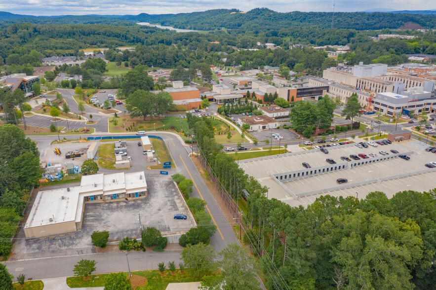 1401 Applewood Dr, Dalton, GA for lease - Aerial - Image 3 of 187