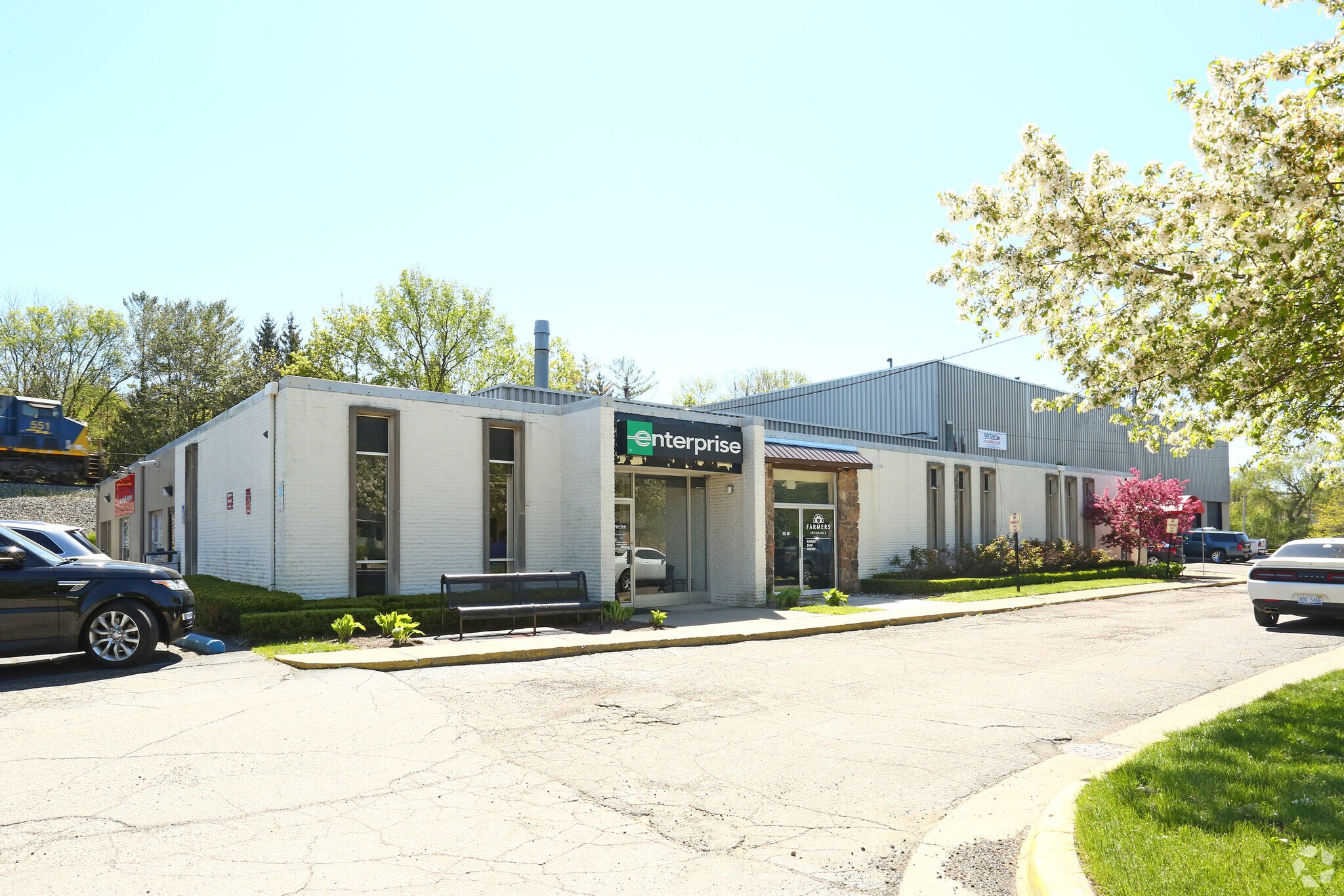 17000 Northville Rd, Northville, MI à louer Photo principale- Image 1 de 6