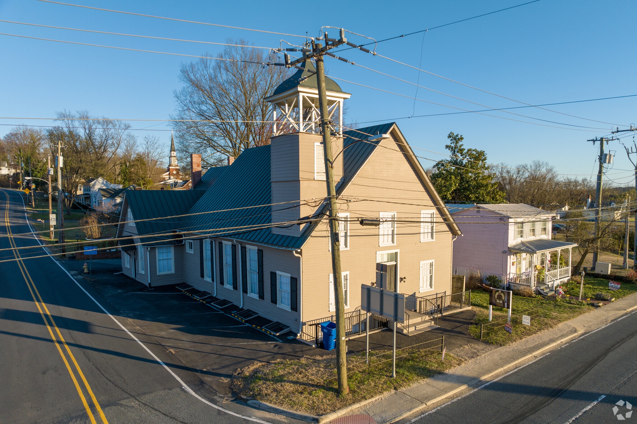 100 Forbes St, Fredericksburg, VA for lease Primary Photo- Image 1 of 91