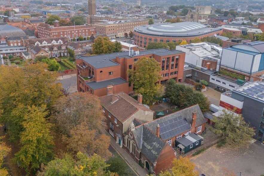 15 Chapel Field, Norwich à vendre - Photo du bâtiment - Image 3 de 8