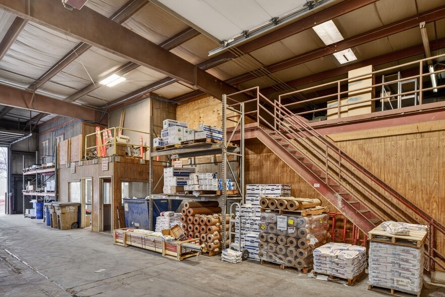 2609 S Carolyn Ave, Sioux Falls, SD for lease - Building Photo - Image 3 of 28