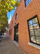 2010 S 8th St, Saint Louis, MO for lease Interior Photo- Image 1 of 22