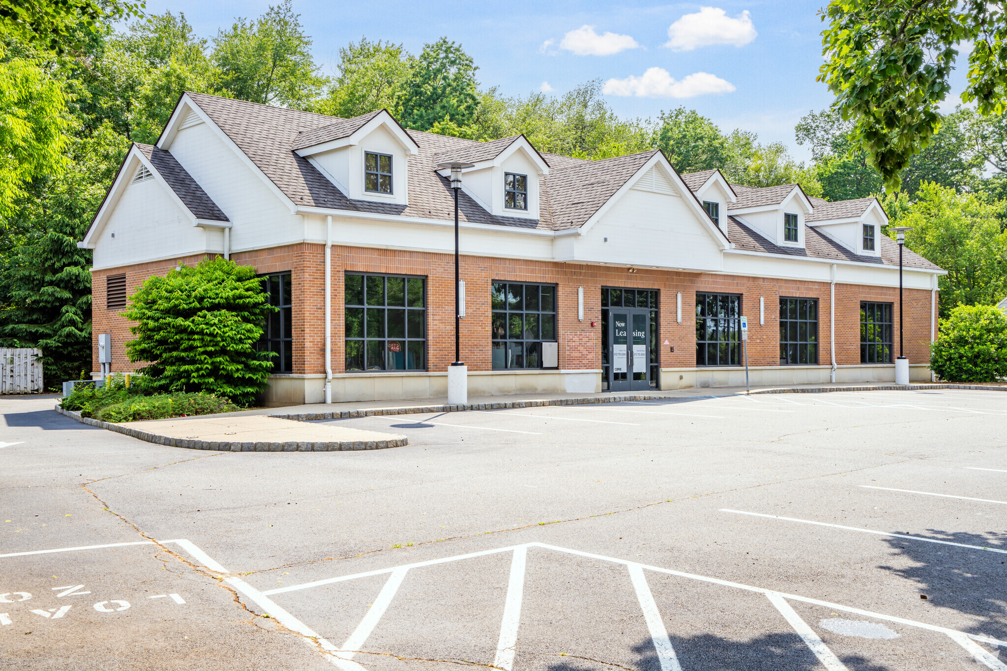 623-625 W Mount Pleasant Ave, Livingston, NJ for lease Building Photo- Image 1 of 14