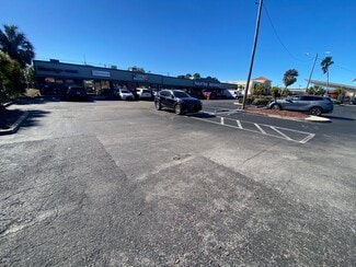 Plus de détails pour 3642-3684 W Gandy Blvd, Tampa, FL - Commerce de détail à vendre