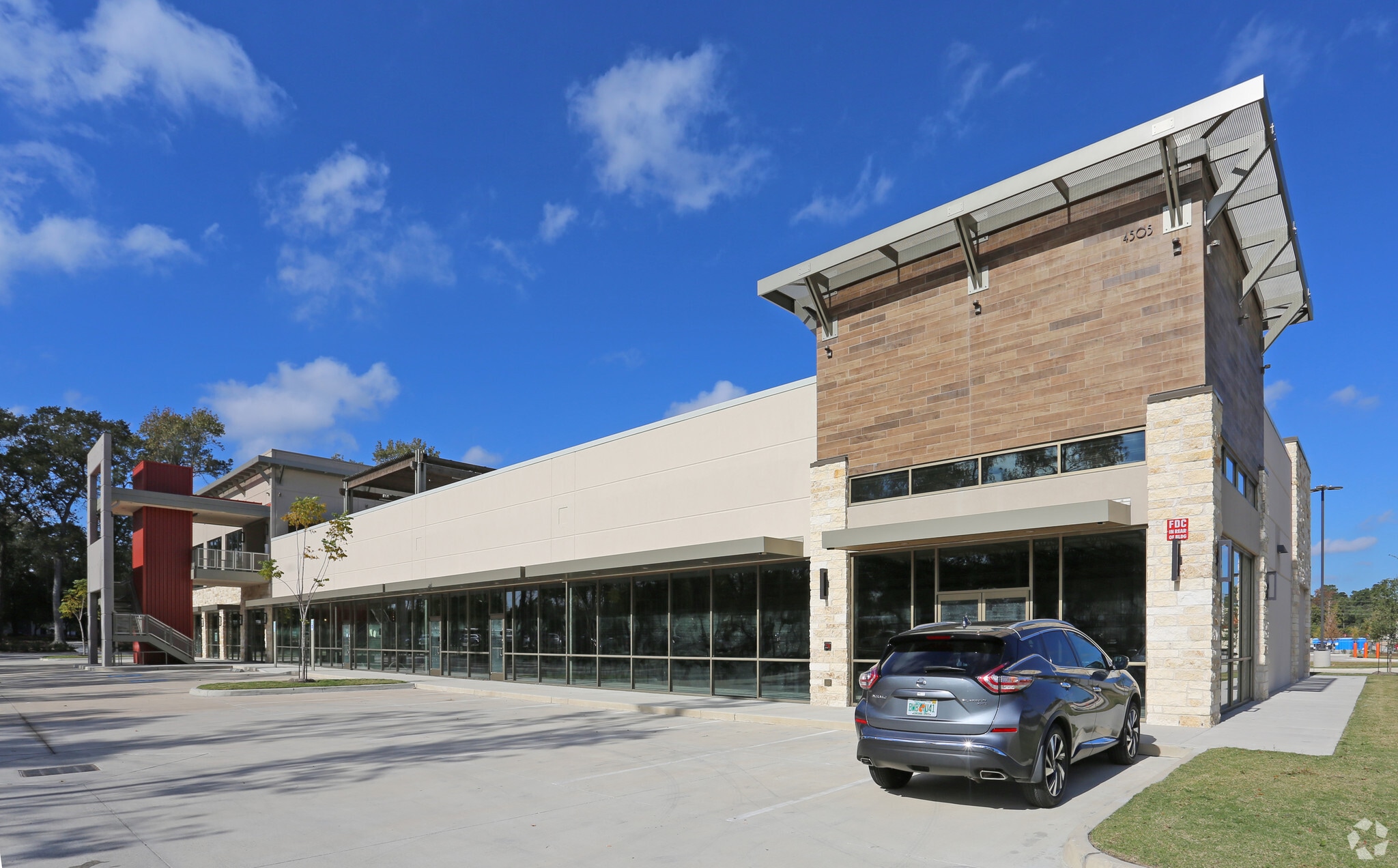 4505 Kingwood Dr, Kingwood, TX for lease Building Photo- Image 1 of 4