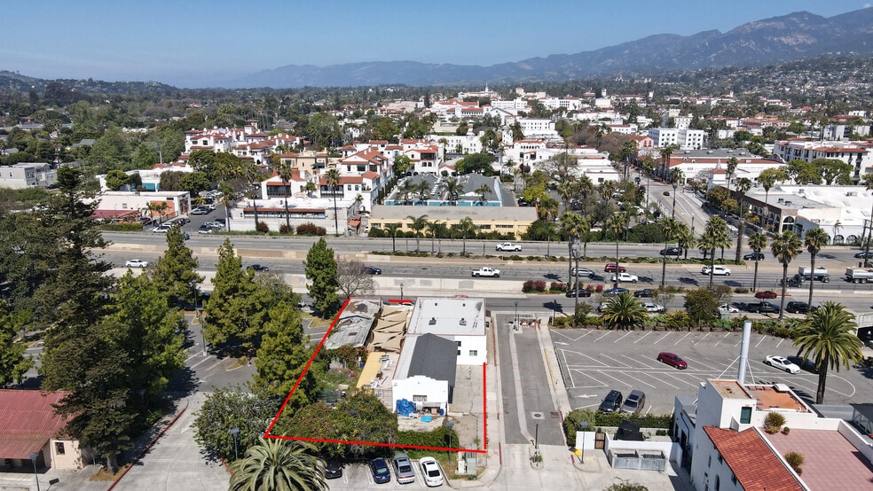 17 W Montecito St, Santa Barbara, CA à vendre - Photo du bâtiment - Image 3 de 3