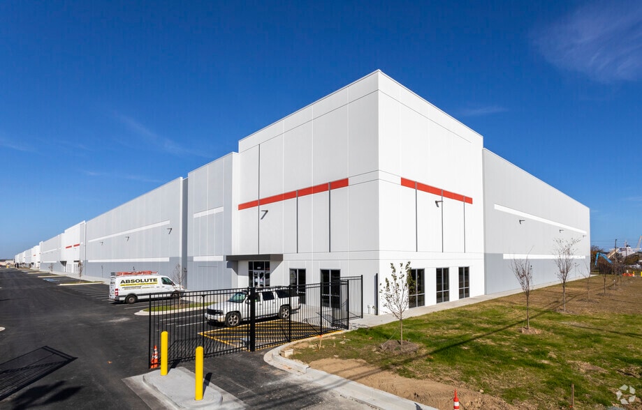 4601 Curtis Ave, Baltimore, MD à louer - Photo du bâtiment - Image 1 de 10