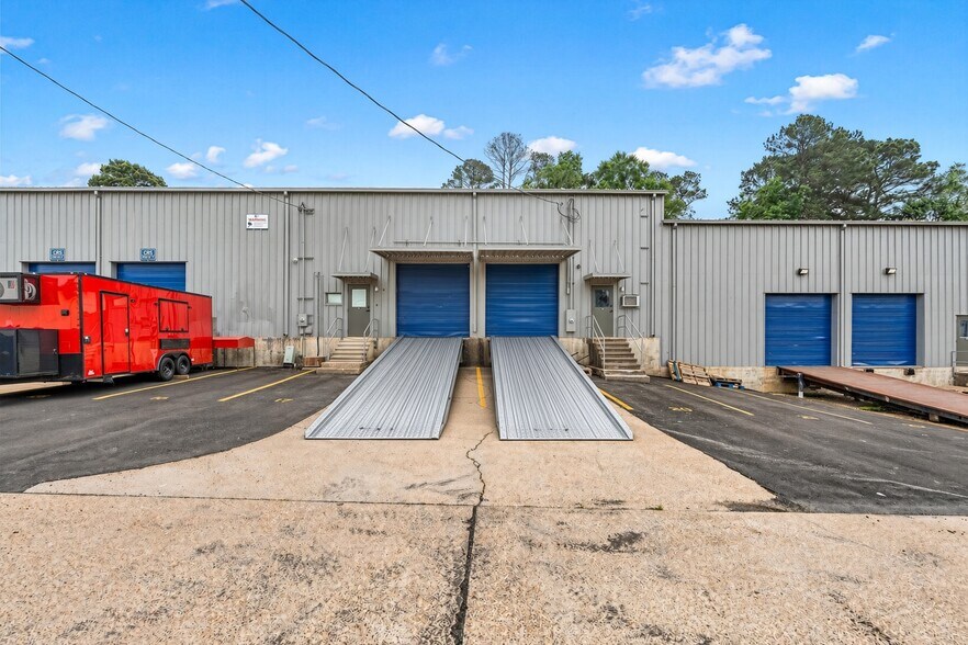 5905 Financial Plz, Shreveport, LA à louer - Photo du bâtiment - Image 3 de 12