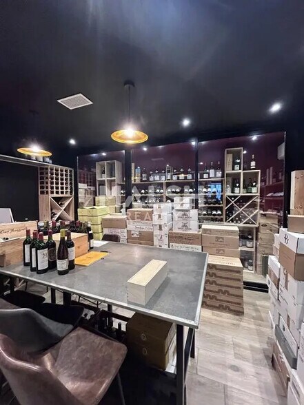 Commerce de détail dans Francheville à louer - Photo intérieure - Image 3 de 6