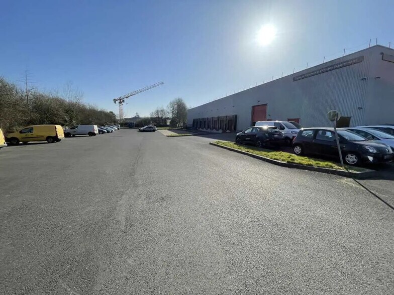 Flex dans Orvault à louer - Photo du bâtiment - Image 2 de 10