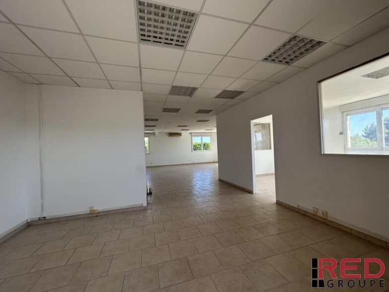 Bonpertuis, Gardanne for lease - Interior Photo - Image 3 of 4