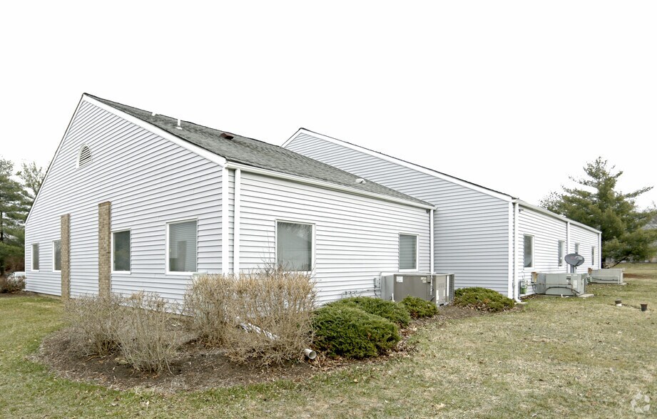 2101-2107 Klockner Rd, Trenton, NJ à louer - Photo du bâtiment - Image 3 de 6