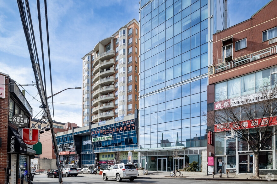 3720 Prince St, Flushing, NY for sale - Building Photo - Image 2 of 9