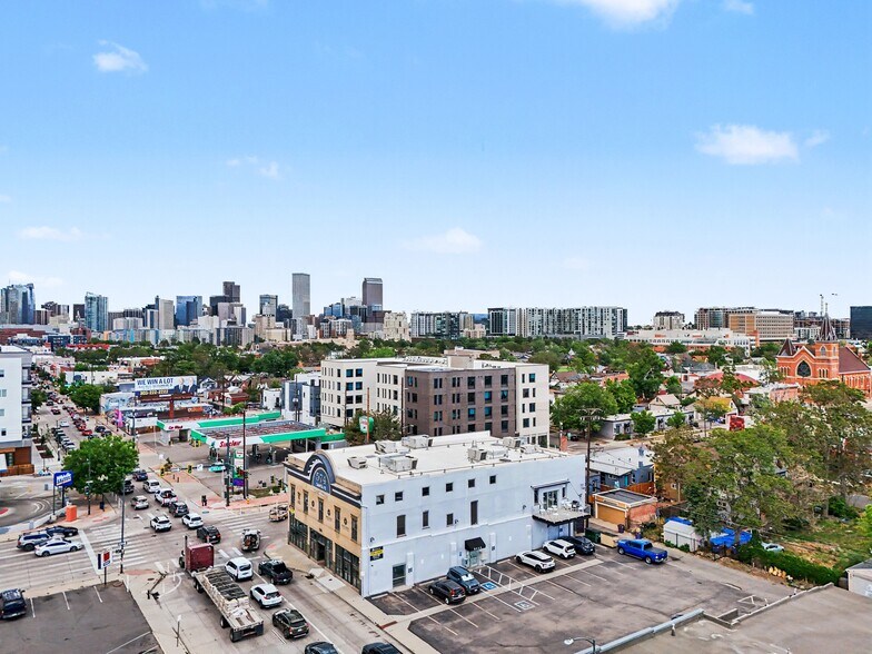 574 Santa Fe Dr, Denver, CO à vendre - Aérien - Image 3 de 30