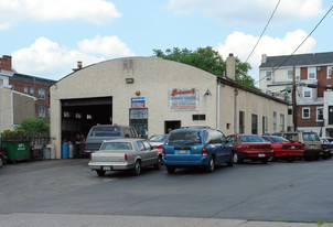 409 E Lafayette St, Norristown PA - Propriété automobile