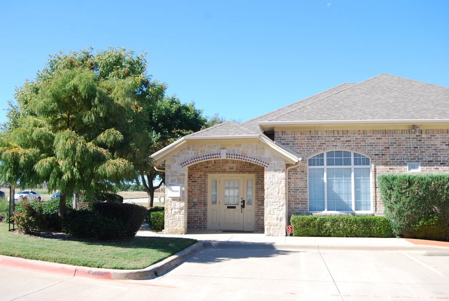 5850 Town & Country Blvd, Frisco, TX à louer - Photo du b timent - Image 3 de 16