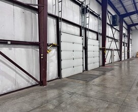 795 Landmark Dr, Belvidere, IL à vendre Photo intérieure- Image 1 de 2